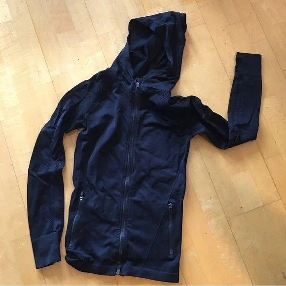 Fabletics Full Zip Lightweight Hoodie, Thumbholes, Pockets, Black, XS - Picture 1 of 14